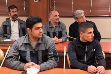 دیدار رئیس دانشگاه و معاونین با پرسنل خدماتی